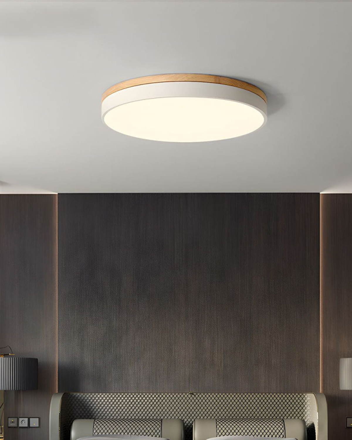 Modern Ceiling Lamp with Wooden Accent and Green Band – Cercle de Lumière